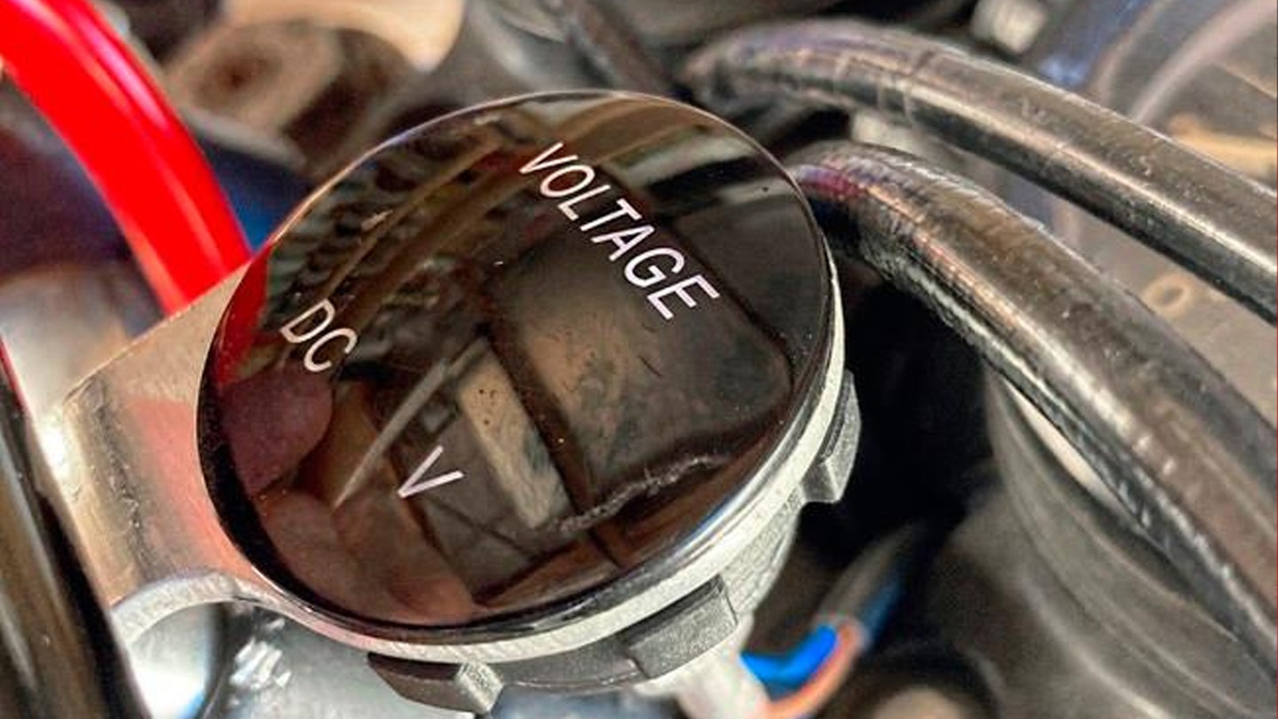 Volt meter